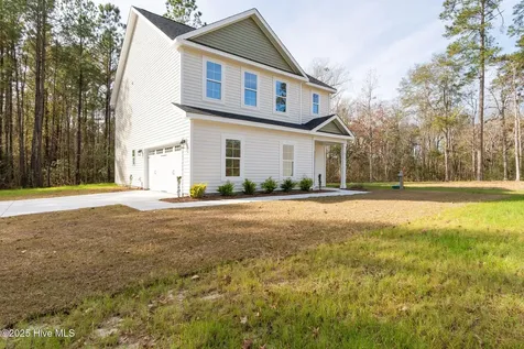 211 Brighttown Road Maysville NC 28555