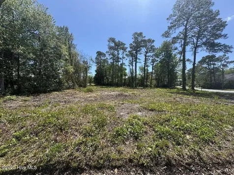 212 Lord Granville Drive Morehead City NC 28557