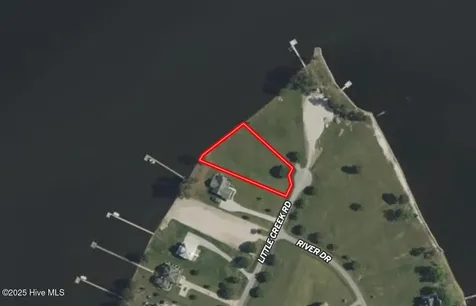 11 Little Creek Road Extension Belhaven NC 27810
