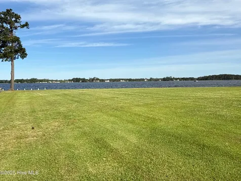 11 Little Creek Road Extension Belhaven NC 27810