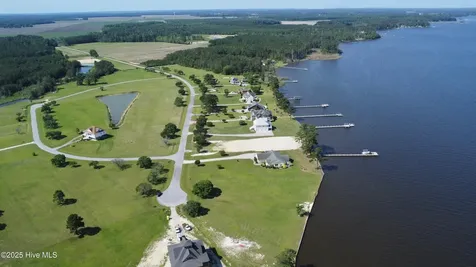 11 Little Creek Road Extension Belhaven NC 27810