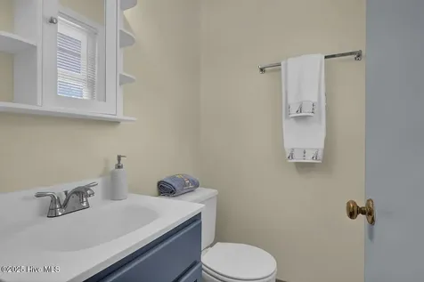 805 Hamlet Avenue Carolina Beach NC 28428