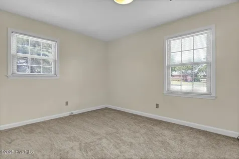 805 Hamlet Avenue Carolina Beach NC 28428