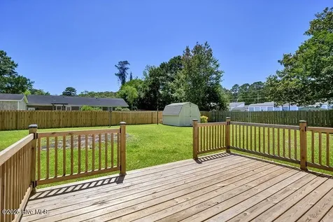 805 Hamlet Avenue Carolina Beach NC 28428