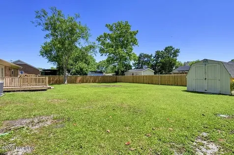 805 Hamlet Avenue Carolina Beach NC 28428