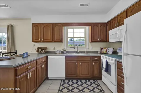 805 Hamlet Avenue Carolina Beach NC 28428