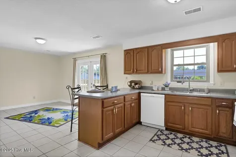 805 Hamlet Avenue Carolina Beach NC 28428