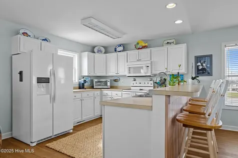 108 N Kinston Avenue Atlantic Beach NC 28512