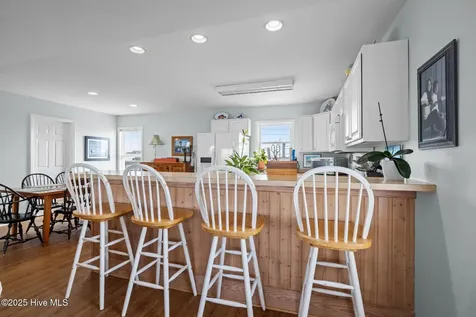 108 N Kinston Avenue Atlantic Beach NC 28512