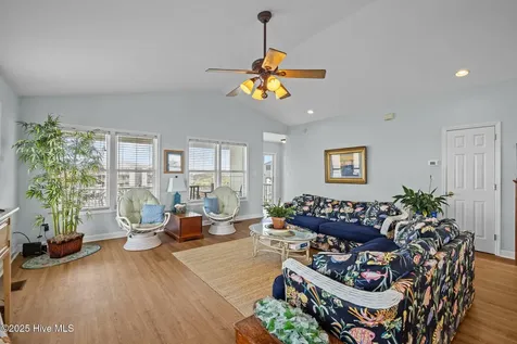 108 N Kinston Avenue Atlantic Beach NC 28512