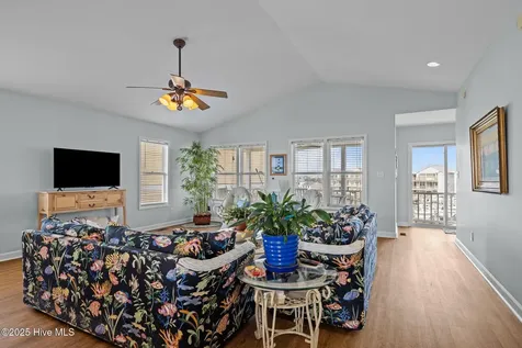 108 N Kinston Avenue Atlantic Beach NC 28512