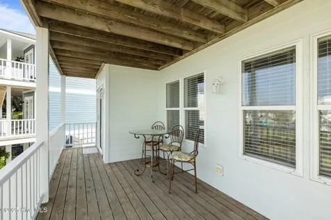 108 N Kinston Avenue Atlantic Beach NC 28512