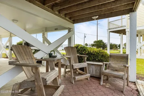 108 N Kinston Avenue Atlantic Beach NC 28512