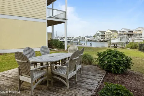 108 N Kinston Avenue Atlantic Beach NC 28512