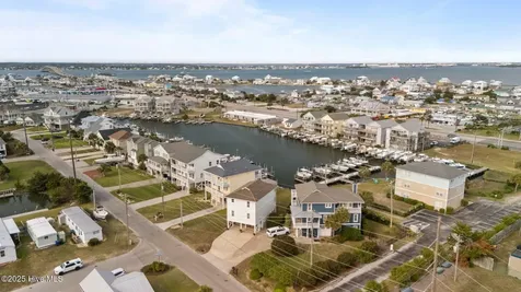 108 N Kinston Avenue Atlantic Beach NC 28512