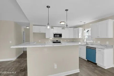 309 Cotton Hill Place Hubert NC 28539