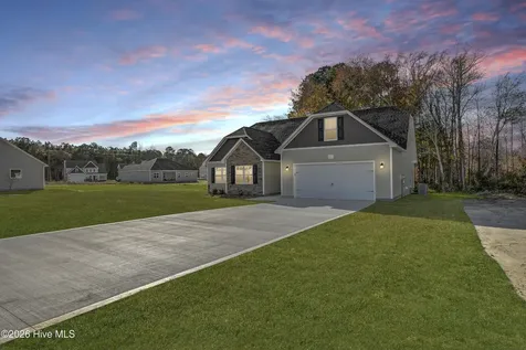 309 Cotton Hill Place Hubert NC 28539