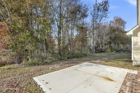 309 Cotton Hill Place Hubert NC 28539