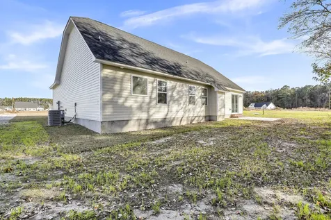 309 Cotton Hill Place Hubert NC 28539