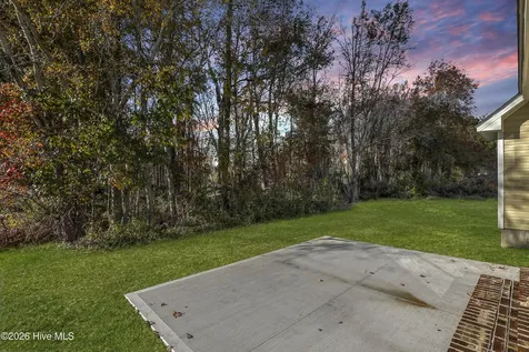 309 Cotton Hill Place Hubert NC 28539