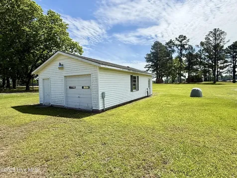 3773 Bear Grass Road Williamston NC 27892
