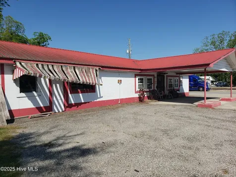 809 Conway Road Fair Bluff NC 28439