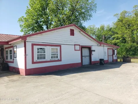 829 Conway Road Fair Bluff NC 28439