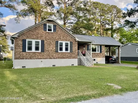 442 Lamont Street Belhaven NC 27810