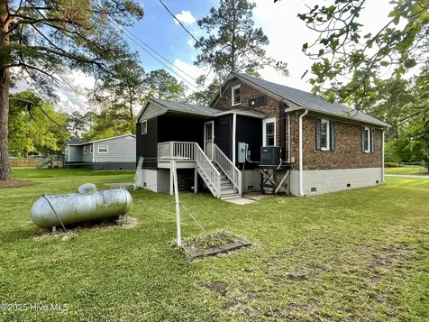 442 Lamont Street Belhaven NC 27810