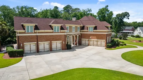 103 Brigadoon Court New Bern NC 28562