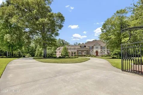103 Brigadoon Court New Bern NC 28562