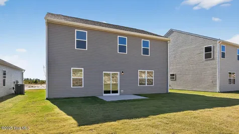 664 Wilder Bloom Path Aberdeen NC 28315
