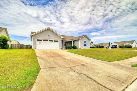 229 Red Carnation Drive Holly Ridge NC 28445