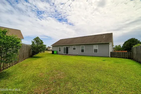 229 Red Carnation Drive Holly Ridge NC 28445