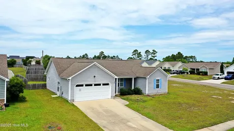 229 Red Carnation Drive Holly Ridge NC 28445