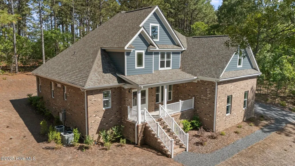 225 Lakeway Drive West End NC 27376