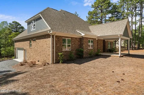 225 Lakeway Drive West End NC 27376