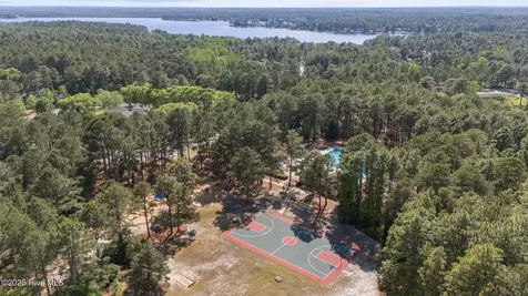 225 Lakeway Drive West End NC 27376