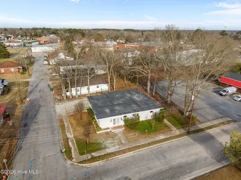 300 S Pearl Street Williamston NC 27892
