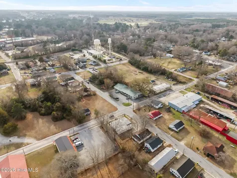 300 S Pearl Street Williamston NC 27892