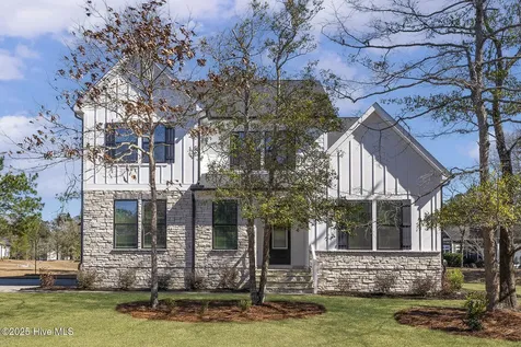 755 Hollybriar Loop Road SE Bolivia NC 28422