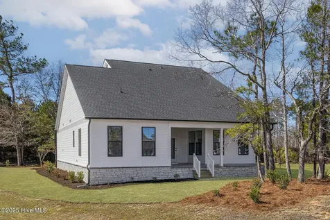755 Hollybriar Loop Road SE Bolivia NC 28422