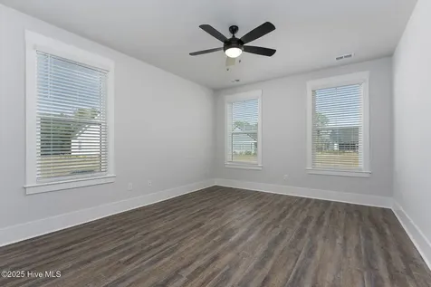 735 Hollybriar Loop Road SE Bolivia NC 28422
