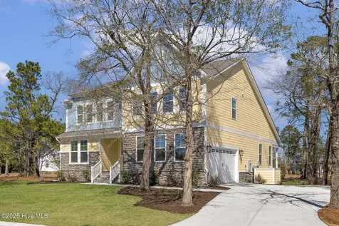735 Hollybriar Loop Road SE Bolivia NC 28422