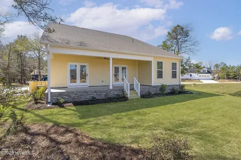 735 Hollybriar Loop Road SE Bolivia NC 28422