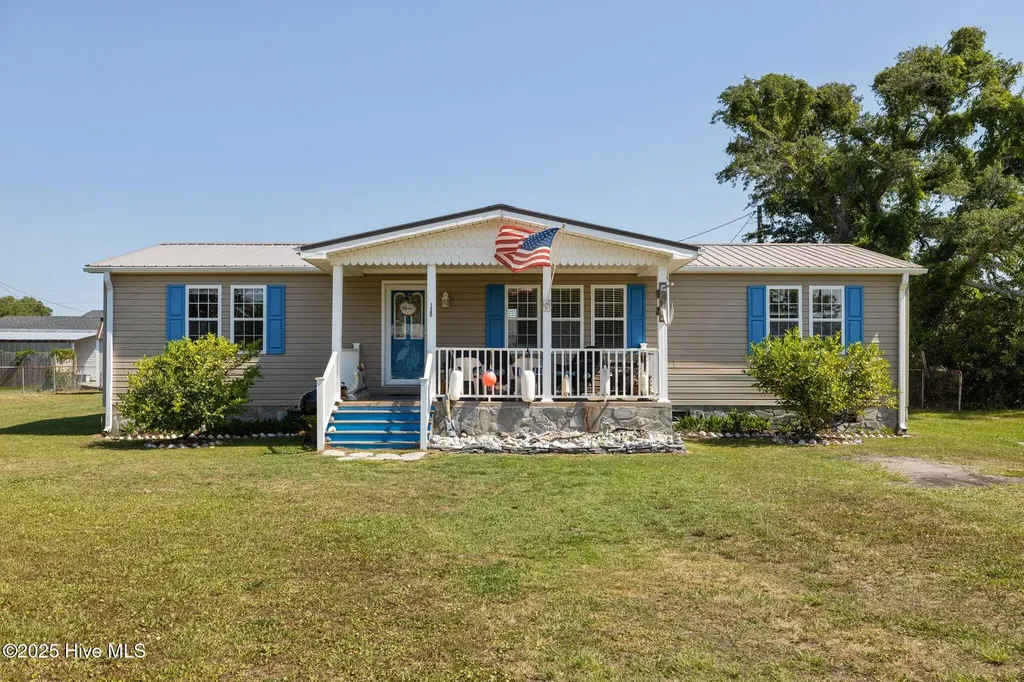 139 Diamond City Drive Harkers Island NC 28531