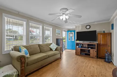 139 Diamond City Drive Harkers Island NC 28531