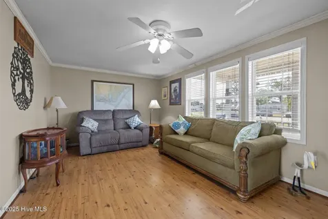 139 Diamond City Drive Harkers Island NC 28531