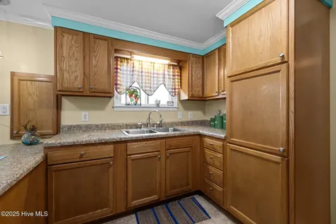 139 Diamond City Drive Harkers Island NC 28531