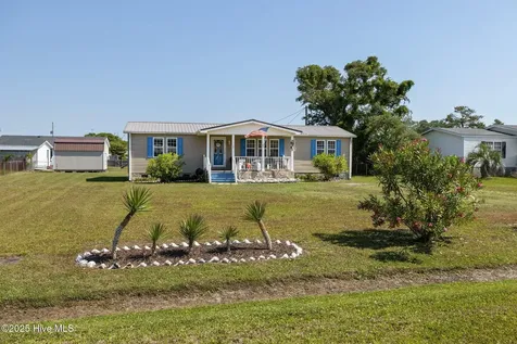 139 Diamond City Drive Harkers Island NC 28531